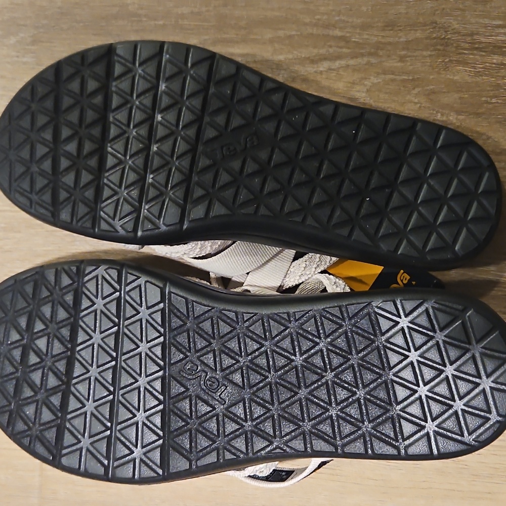 Teva Voya Zillesa Sandals - Picture 2 of 5